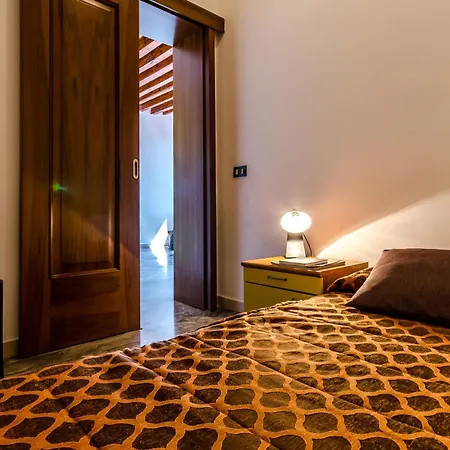 Venice Apartments-3